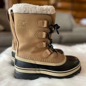 Sorel Caribou Women’s Size 7 Boots, Buff